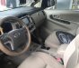 Toyota Innova 2.0E 2014 - Bán Toyota Innova 2.0E năm 2014, màu bạc, xe gia đình