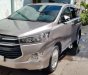 Toyota Innova E 2017 - Bán Toyota Innova E đời 2017, màu đồng ánh kim