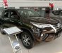 Toyota Fortuner 2019 - Cần bán Toyota Fortuner sản xuất 2019, màu nâu