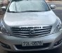 Nissan Teana 2.0 AT 2010 - Cần bán lại xe Nissan Teana 2.0 AT sản xuất năm 2010, màu bạc, xe nhập, giá tốt