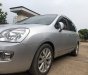 Kia Carens     2011 - Cần bán gấp Kia Carens năm 2011, màu bạc giá cạnh tranh