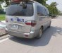 Hyundai Starex 2009 - Gia đình bán xe Hyundai Starex năm sản xuất 2009, màu bạc