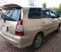 Toyota Innova 2013 - Bán Toyota Innova 2.0E đời 2013, màu vàng, số sàn 