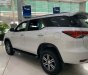 Toyota Fortuner 2019 - Bán Toyota Fortuner 2.7V 4x2 AT sản xuất năm 2019, màu trắng, xe nhập