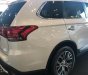 Mitsubishi Outlander 2018 - Cần bán Mitsubishi Outlander 2.4 CVT Premium năm 2018, màu trắng, giá tốt