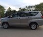 Toyota Innova 2017 - Bán Toyota Innova 2.0E sản xuất năm 2017, màu bạc số sàn giá tốt