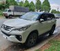 Toyota Fortuner 2017 - Cần bán gấp Toyota Fortuner sản xuất 2017, màu trắng, xe nhập số sàn, giá tốt