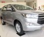 Toyota Innova   E  2018 - Bán xe Toyota Innova E năm sản xuất 2018, màu bạc