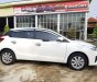 Toyota Yaris 2016 - Cần bán lại xe Toyota Yaris đời 2016, màu trắng, xe nhập chính hãng