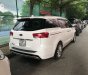 Kia Sedona   2015 - Cần bán xe Kia Sedona đời 2015, màu trắng, bản full xăng