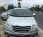 Toyota Innova   2014 - Cần bán gấp Toyota Innova đời 2014, màu bạc, số tự động