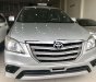 Toyota Innova 2014 - Cần bán gấp Toyota Innova 2.0E năm 2014, màu bạc, giá chỉ 530 triệu