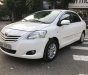 Toyota Vios  MT 2011 - Cần bán gấp Toyota Vios MT sản xuất 2011, màu trắng, xe nhập