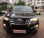 Toyota Fortuner 2019 - Cần bán lại xe Toyota Fortuner 4x2 AT sản xuất năm 2019, màu đen, nhập khẩu nguyên chiếc số tự động