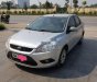 Ford Focus 2009 - Cần bán gấp Ford Focus 2009, màu bạc số sàn, 215tr