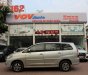 Toyota Innova 2015 - Bán Toyota Innova 2.0EMT đời 2015, màu bạc số sàn