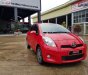 Toyota Yaris 2013 - Bán Toyota Yaris năm sản xuất 2013, màu đỏ, nhập khẩu nguyên chiếc