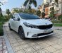 Kia Cerato 2017 - Cần bán Kia Cerato 1.6 AT năm sản xuất 2017, màu trắng, chính chủ