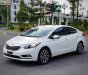 Kia K3   2015 - Cần bán lại xe Kia K3 2.0 AT đời 2015, màu trắng giá cạnh tranh