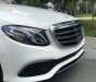 Mercedes-Benz E class 2018 - Cần bán Mercedes đời 2018, màu trắng xe nguyên bản