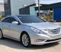 Hyundai Sonata 2011 - Cần bán Hyundai Sonata sản xuất 2011, màu bạc, xe nhập chính hãng.