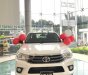 Toyota Hilux   2019 - Bán Toyota Hilux 2.4E 4x2 MT sản xuất năm 2019, màu trắng, nhập khẩu 