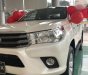 Toyota Hilux   2019 - Bán Toyota Hilux 2.4E 4x2 MT sản xuất năm 2019, màu trắng, nhập khẩu 