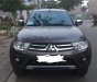 Mitsubishi Pajero 2017 - Cần bán Mitsubishi Pajero đời 2017, màu nâu, số sàn