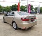 Toyota Camry 2016 - Cần bán gấp Toyota Camry đời 2016, màu nâu xe còn mới