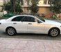 Mercedes-Benz E class E200 2017 - Cần bán xe Mercedes E200 sản xuất 2017, màu trắng số tự động