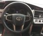 Toyota Innova 2.0E 2017 - Cần bán xe Toyota Innova 2.0E đời 2017, màu bạc, giá 655tr