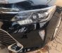 Toyota Camry 2.0E 2018 - Cần bán gấp Toyota Camry 2.0E 2018, màu đen