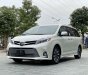 Toyota Sienna 2019 - Bán phá giá chiếc xe  Toyota Sienna năm 2019, màu trắng - Nhập khẩu Mỹ