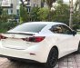 Mazda 3 2016 - Cần bán gấp Mazda 3 năm sản xuất 2016, màu trắng xe còn mới nguyên