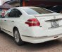 Nissan Teana 2010 - Cần bán gấp Nissan Teana sản xuất năm 2010, màu trắng, 415 triệu