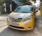 Toyota Sienna 2011 - Cần bán xe Toyota Sienna đời 2011, màu vàng ít sử dụng