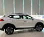 Hyundai Tucson     2020 - Cần bán xe Hyundai Tucson sản xuất 2020, màu trắng 