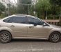 Ford Focus 2005 - Cần bán gấp Ford Focus 2005, màu vàng