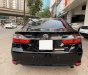 Toyota Camry 2017 - Cần bán lại xe Toyota Camry đời 2017, màu đen, 820 triệu