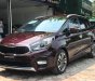 Kia Rondo   2.0   2017 - Cần bán xe Kia Rondo 2.0 đời 2017, màu đỏ xe gia đình