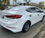 Hyundai Elantra 2017 - Bán Hyundai Elantra năm 2017, màu trắng  