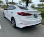 Hyundai Elantra 2017 - Bán Hyundai Elantra năm 2017, màu trắng  