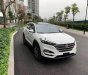 Hyundai Tucson 2016 - Cần bán lại xe Hyundai Tucson 2.0 sản xuất 2016, màu trắng, nhập khẩu chính chủ, 799tr