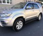 Toyota Fortuner 2011 - Cần bán xe Toyota Fortuner 2.5G MT năm sản xuất 2011, màu bạc còn mới