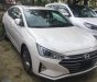 Hyundai Elantra 2020 - Cần bán Hyundai Elantra năm 2020, màu trắng, 555 triệu