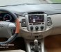 Toyota Innova 2015 - Gia đình cần bán xe Toyota Innova đời 2016, màu bạc, số sàn