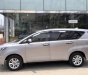 Toyota Innova  2.0E 2017 - Cần bán xe Toyota Innova 2.0E đời 2017, màu bạc 