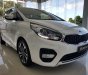 Kia Rondo 2020 - Kia Quảng Ngãi cần bán xe Kia Rondo đời 2020, màu trắng, xe siêu lướt