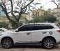 Mitsubishi Outlander 2.0 Premium 2019 - Cần bán lại xe Mitsubishi Outlander 2.0 Premium năm sản xuất 2019, màu trắng giá cạnh tranh