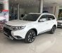 Mitsubishi Outlander 2020 - Cần bán Mitsubishi Outlander đời 2020, màu trắng